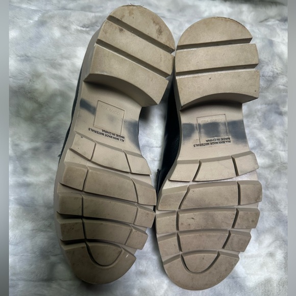 Dolce Vita Black/Tan Chunky Platform Lug Sole Heeled Loafers Size 9 - Picture 5 of 5